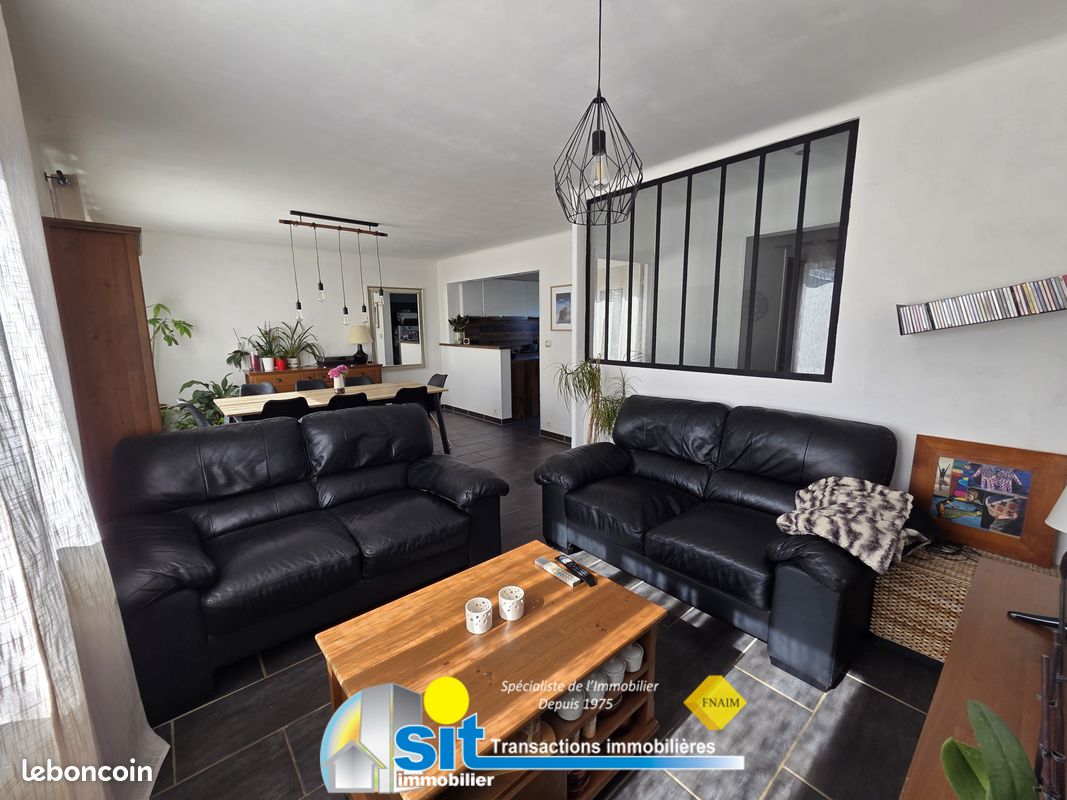 Maison 5 pièces 86 m² · à Saint-Clair-du-Rhône · 86 m² · 249 000 €