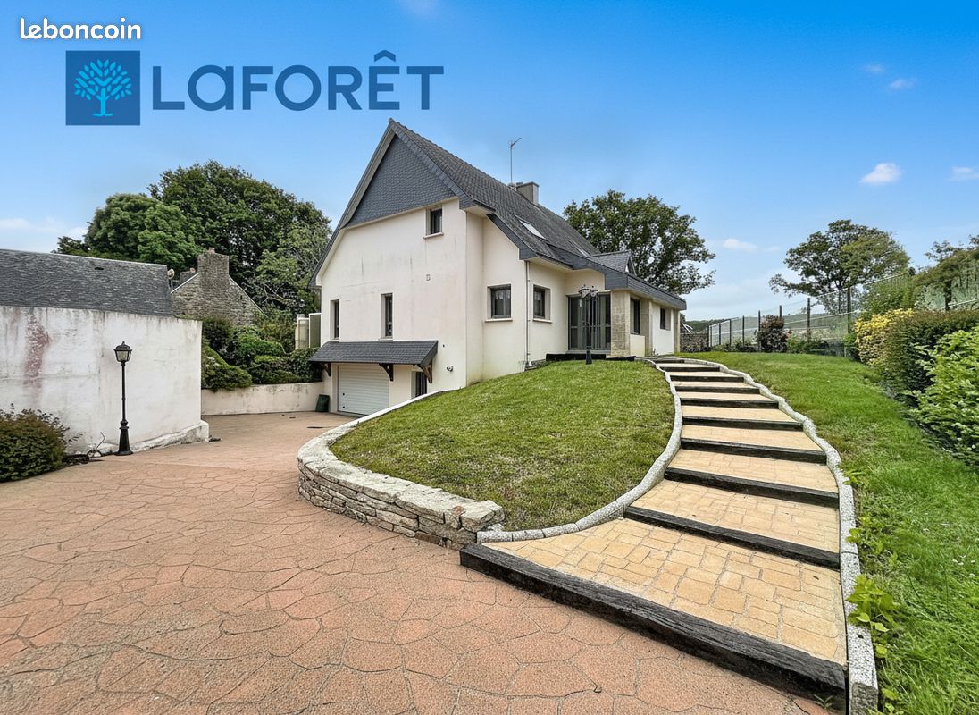 Maison 8 pièces 200 m² · à Plouay · 200 m² · 551 250 €