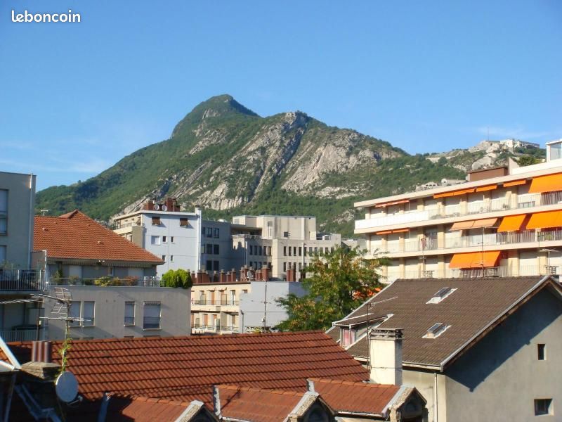 Appartement 1 pièce 38 m² · à Grenoble · 38 m² · 529 €