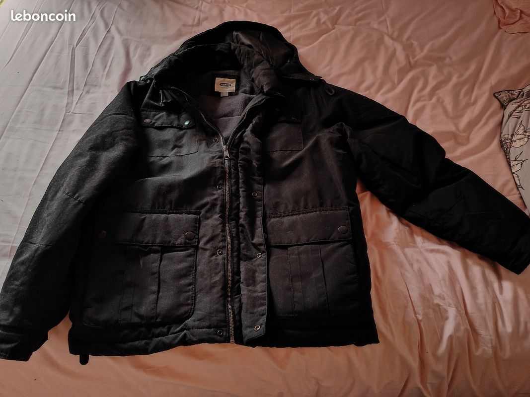 Doudoune noire doublée polaire 4 poches 17 euros (marque Old Navy) (image 1)