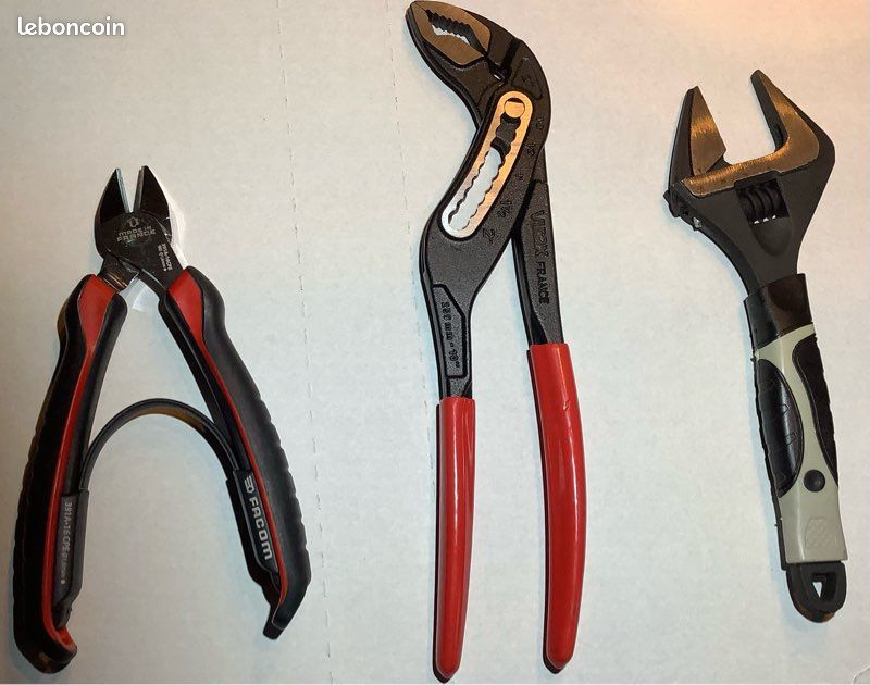 Pince-Clé Multiprise Virax - 250 Mm (10"), Mors Lisses Et Parallèles, Remplace Un Jeu De Clés Plates