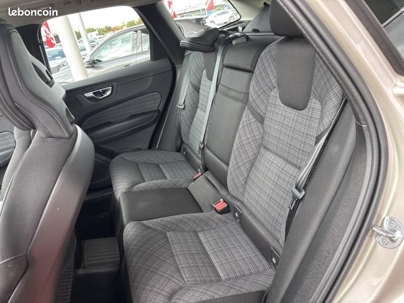 Volvo XC60 T6 Hybride Rechargeable 350ch Start Geartronic 8 AWD (image 24)