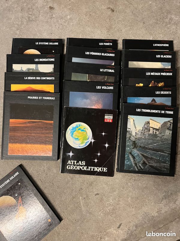 Lot de livres La Planète Terre, Éditions Time-Life, avec Atlas géopolitique (image 1)