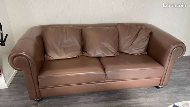 Bobochic canapé droit fixe 3 places ultra moelleux boheme cuir végan avec pouf marron clair BOHEME