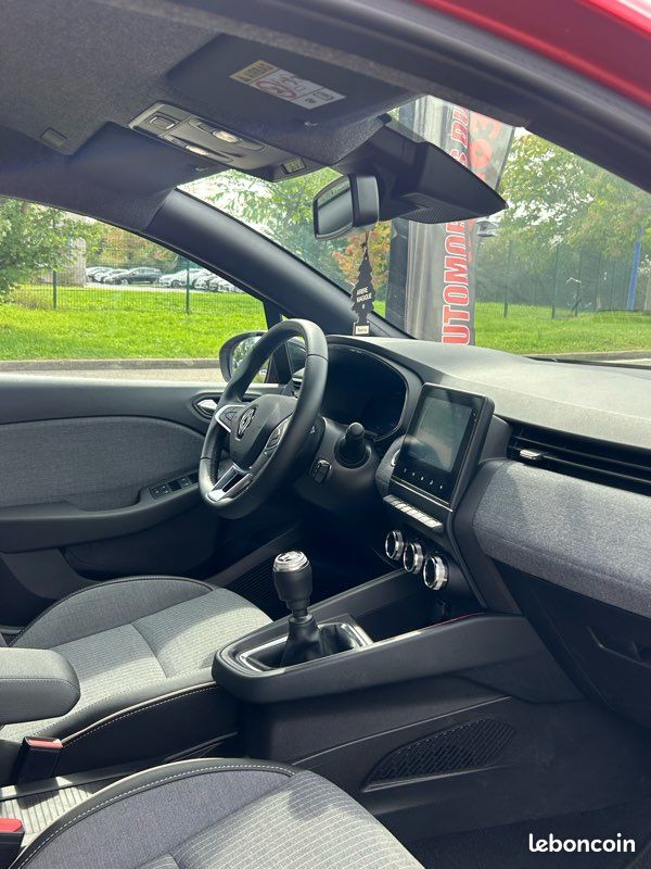 Renault clio 5 techno 90cv GARANTIE 12 MOIS (image 3)