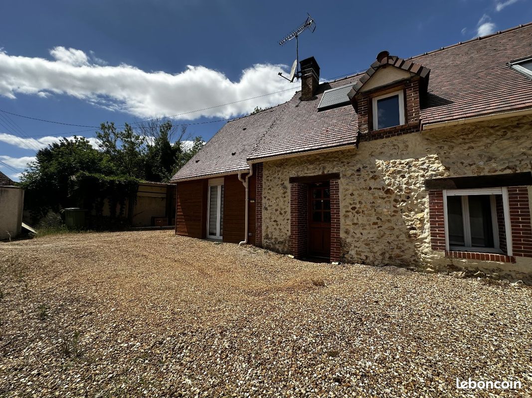 Maison 6 pièces 145 m² · à Tréon · 145 m² · 209 000 €