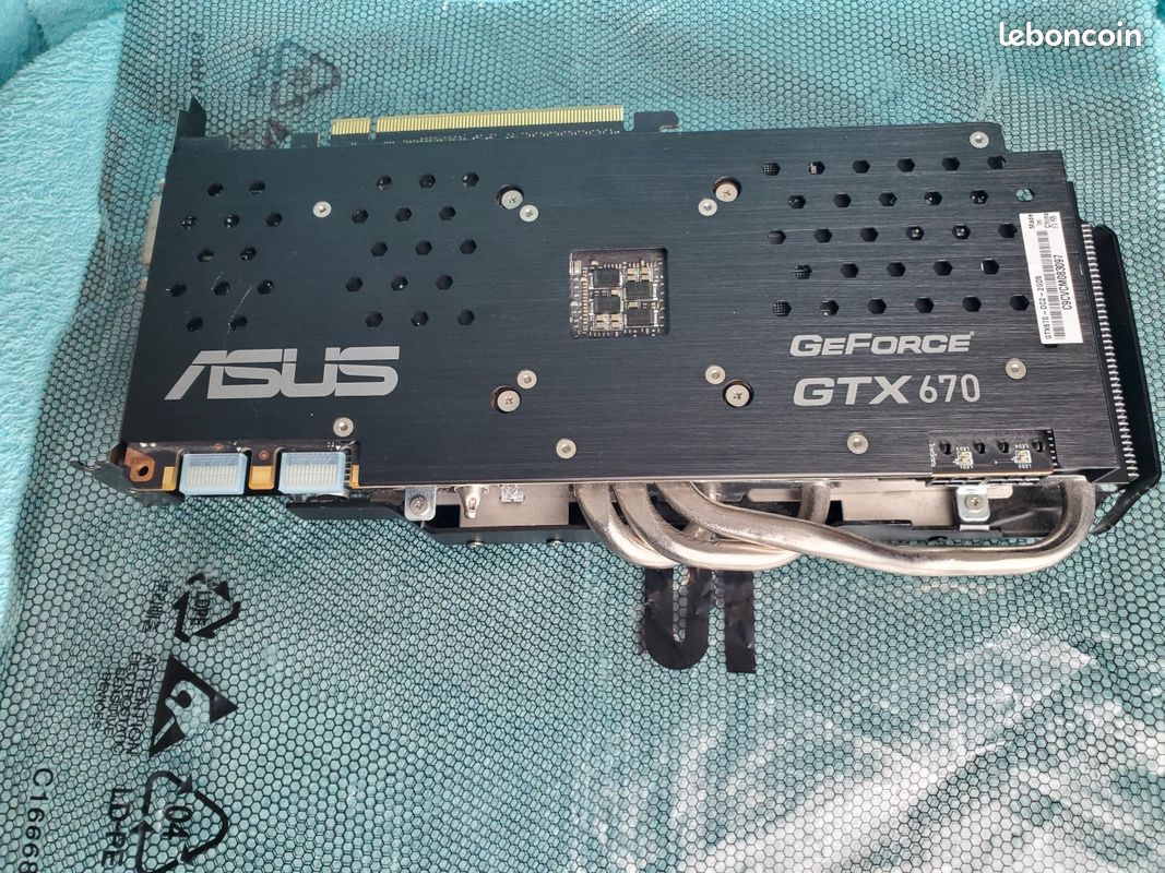 Carte Graphique ASUS GTX 670 DirectCU II - 2Go GDDR5 - Occasion