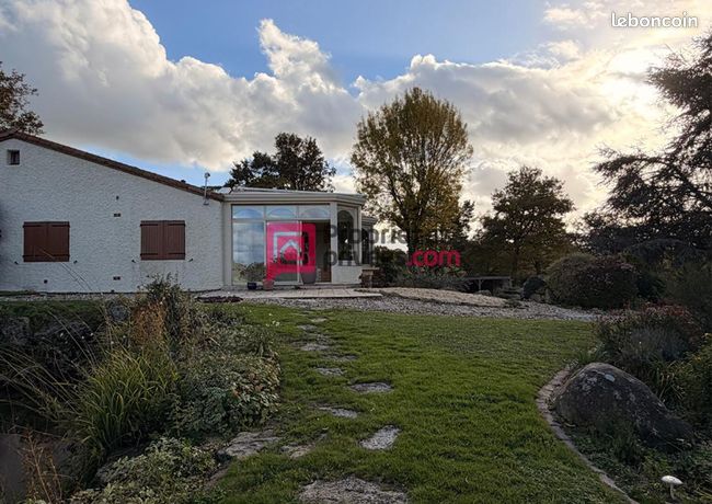 Maison 8 pièces 308 m²