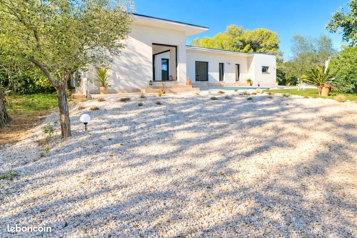 Maison 6 pièces 175 m² · à Nîmes · 174,5 m² · 698 000 €