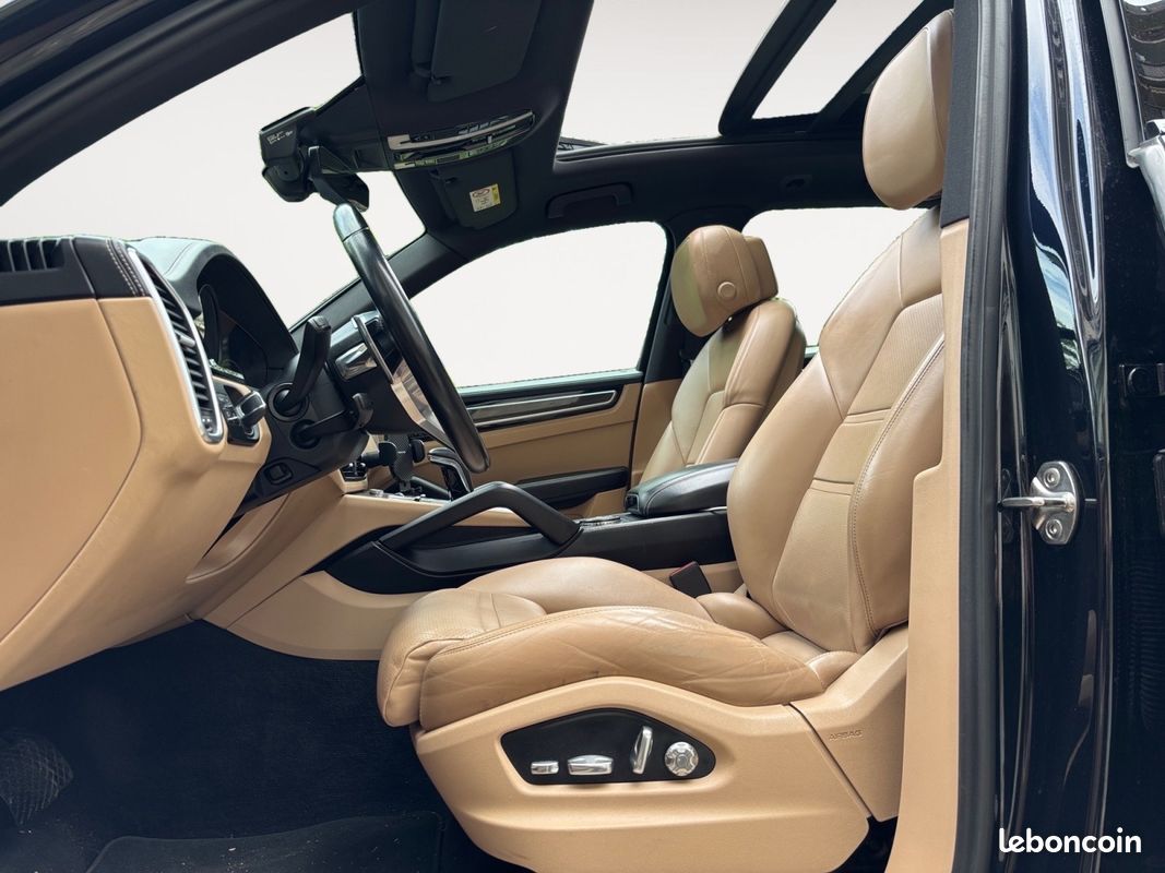 PORSCHE CAYENNE E-Hybrid 3.0 V6 462 ch Tiptronic BVA + Entretien PORSCHE Complet (image 2)