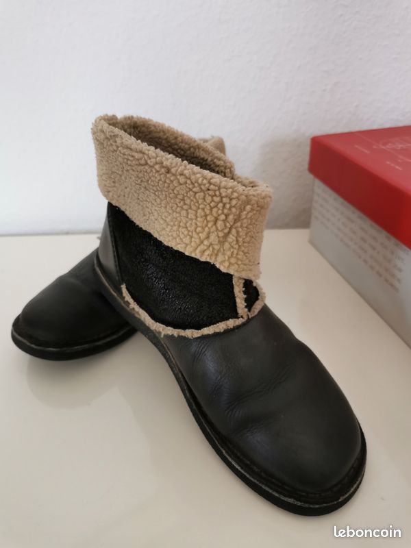 Bottines noires Kickers cuir et daim très bon état taille 40 (image 8)