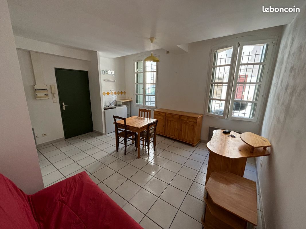 Appartement 1 pièce 23 m² · à Nîmes · 23 m² · 400 €/mois