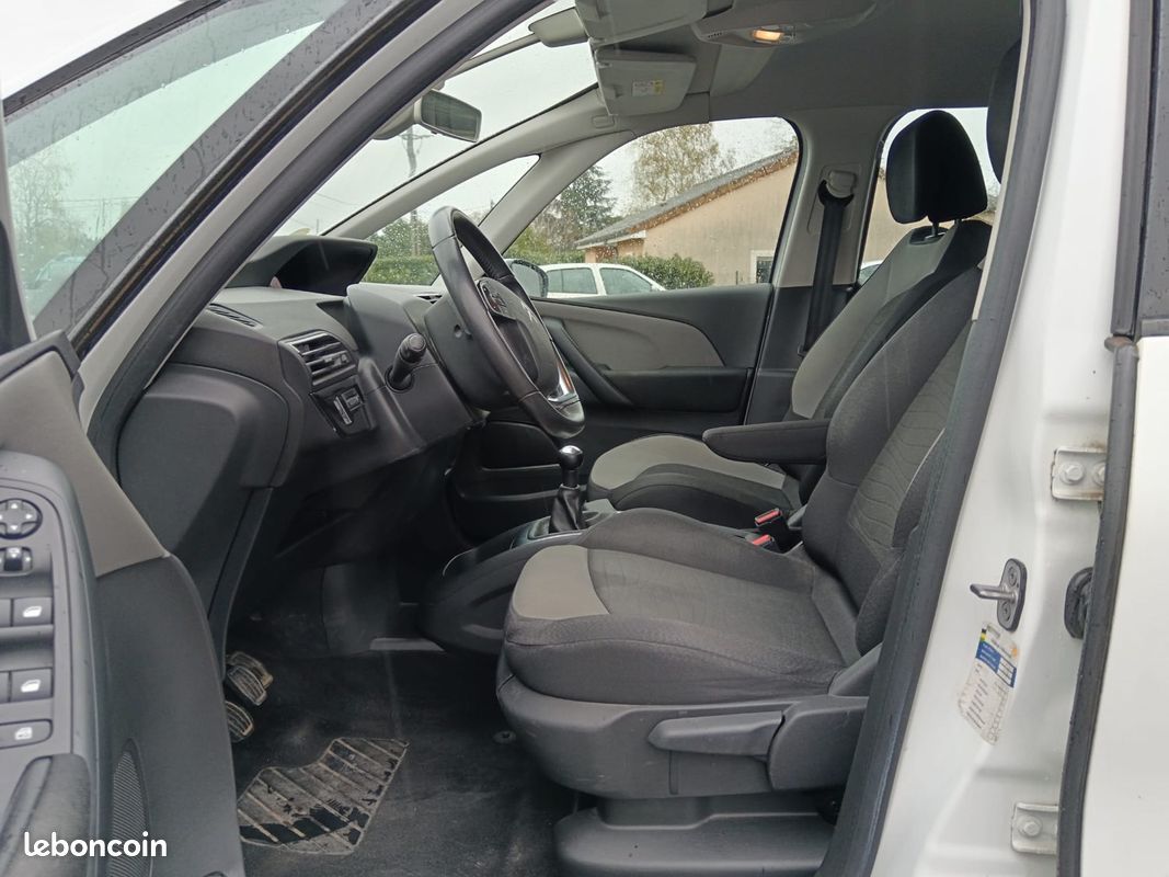 CITROEN GRAND C4 PICASSO 7 PLACES 1.6 BLUEHDI / DISTRIBUTION NEUVE / CT OK / Suivi Citroën (image 6)
