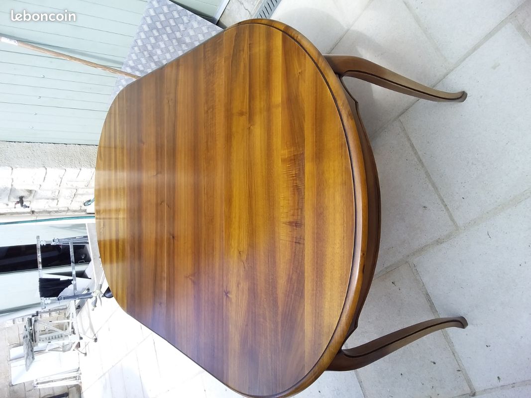 Table en noyer (image 3)