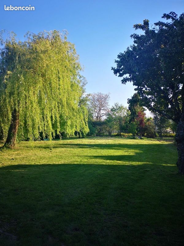 Terrain 407 m² · à Saint-Genis-Pouilly · 407 m² · 325 000 €