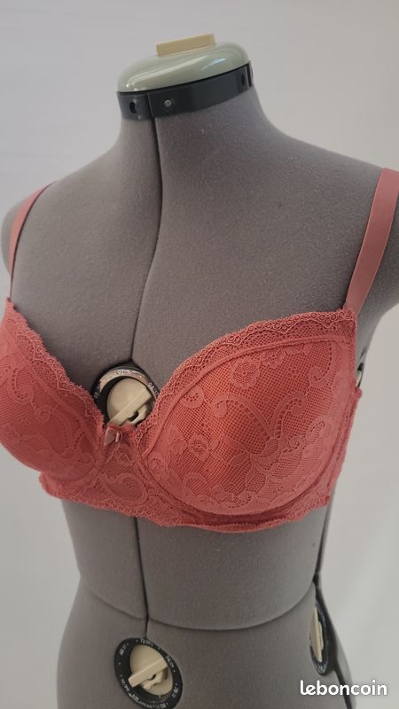 Soutien-gorge Dentelle Victoria's Secret 32B - Orange Rose - Occasion Très Bon état