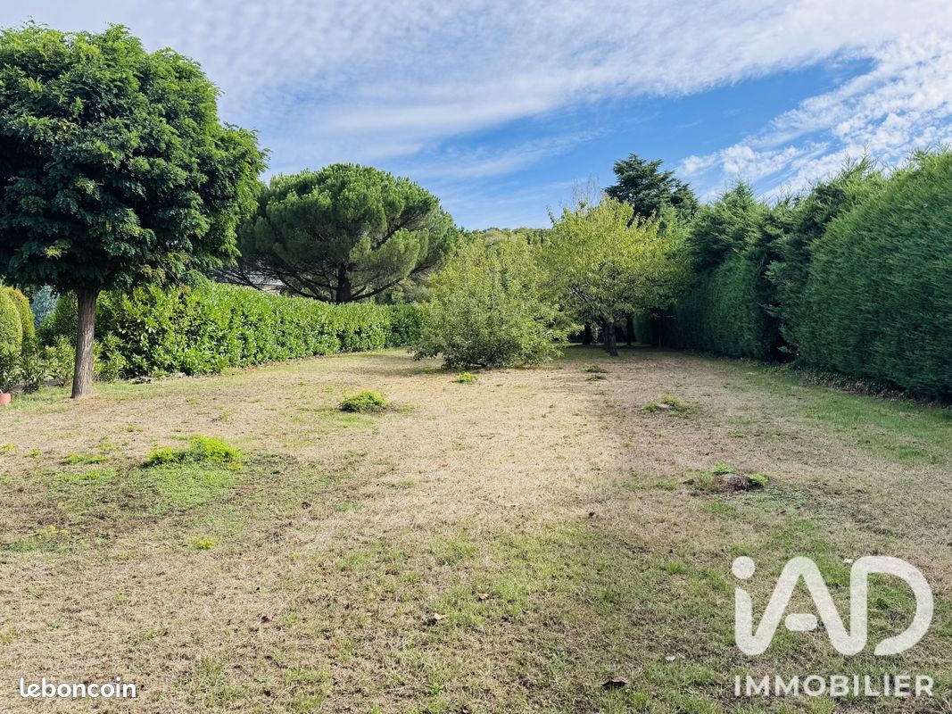 Terrain 772 m² · à Crespières · 772 m² · 249 900 €