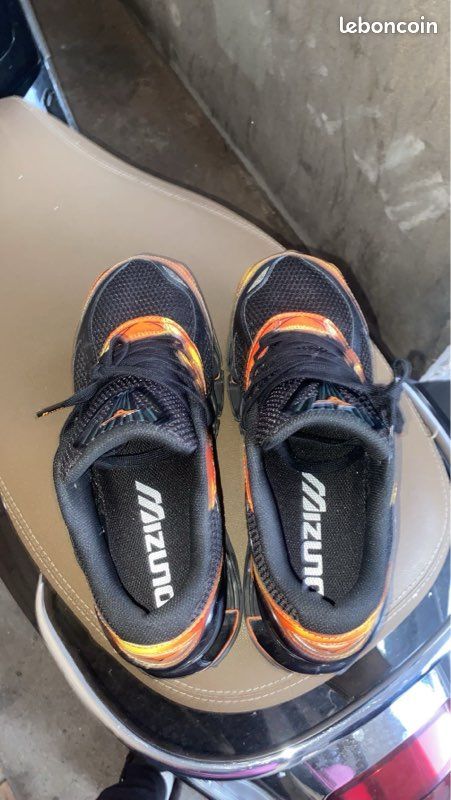 Mizuno (image 1)