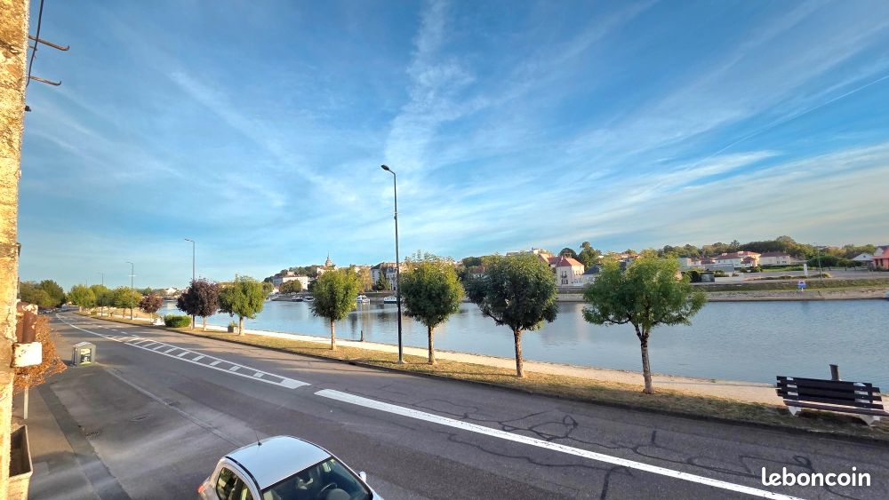 Appartement 4 pièces 91 m² · à Gray · 91 m² · 112 000 €