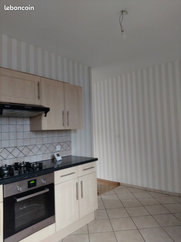 Appartement 5 pièces 62 m² · à Gueugnon · 62 m² · 590 €