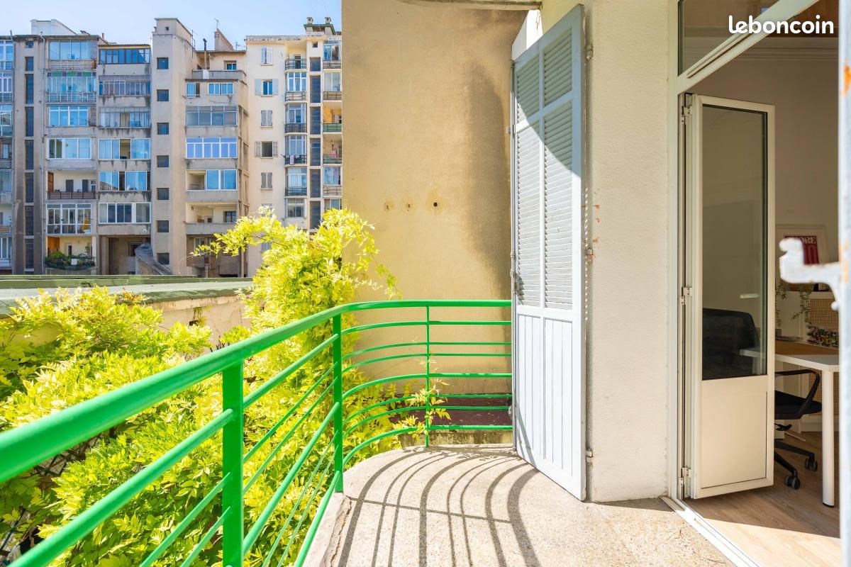 Appartement 3 pièces 64 m² · à Marseille · 64 m² · 230 000 €