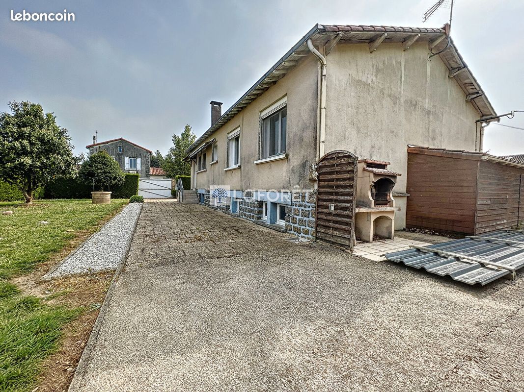 Pavillon 5 pièces 110 m² - Vernoux-en-Gâtine 79240 (image principale 13)