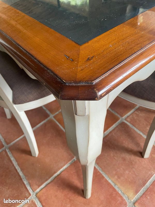 Table a manger (image 4)