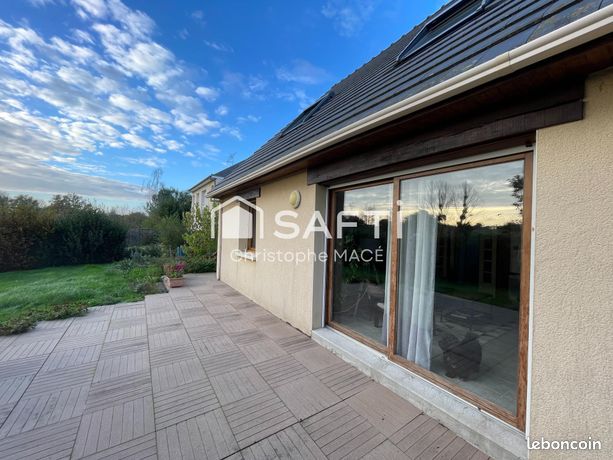 Propriété 7 pièces 160 m²
