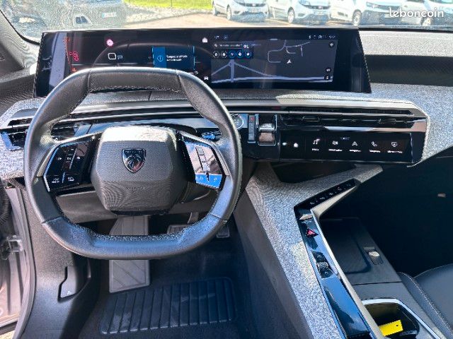 Peugeot 3008 III ALLURE HYBRID 136 E-DCS6 (image 17)