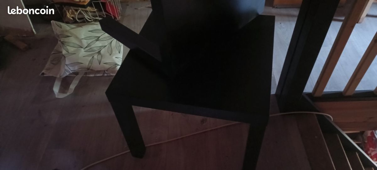 Lot de 2 tables Ikea Lack noir (image 1)