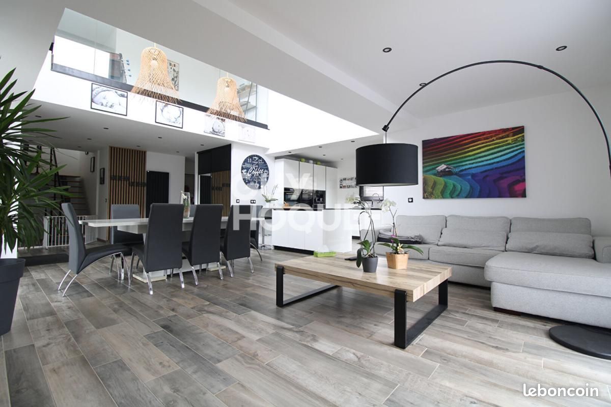 Maison 6 pièces 140 m² · à Brie-Comte-Robert · 140 m² · 475 000 €