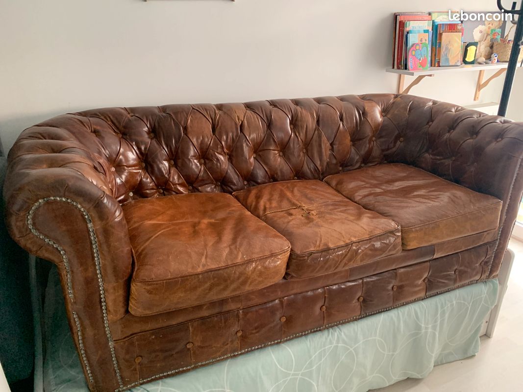 Canapé Chesterfield 3 place cuir (image 4)