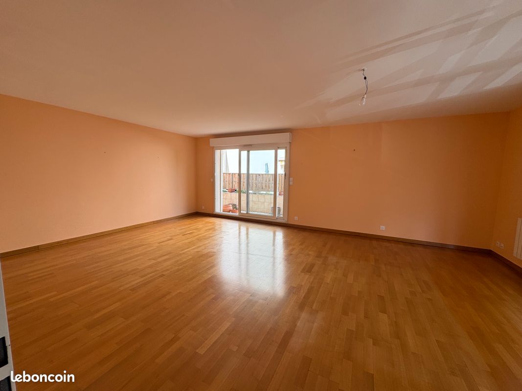 Appart F4 - 100 m² - 3 chambres - terrasse- balcon - cave - parking VERNON centre (image 12)