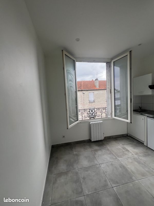 Appartement 1 pièce 10 m² · à Villemomble · 10 m² · 550 €