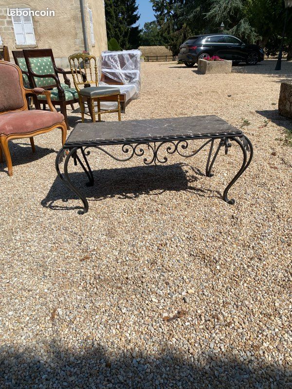 Table de salon marbre et fer forgé (image 3)
