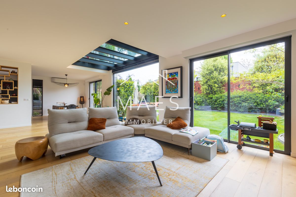 Maison 5 pièces 180 m² · à Wambrechies · 180 m² · 899 000 €