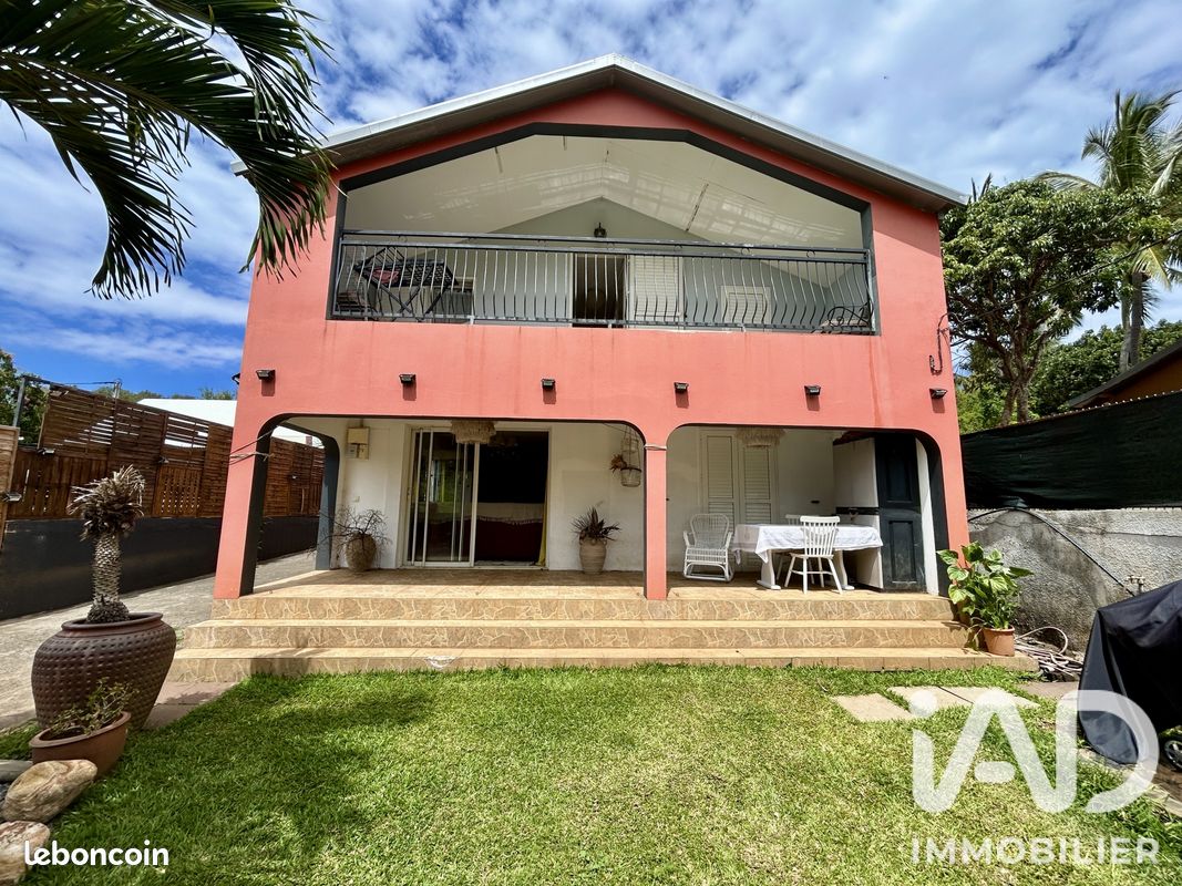 Maison 8 pièces 160 m² · à L'Étang-Salé · 160 m² · 825 000 €
