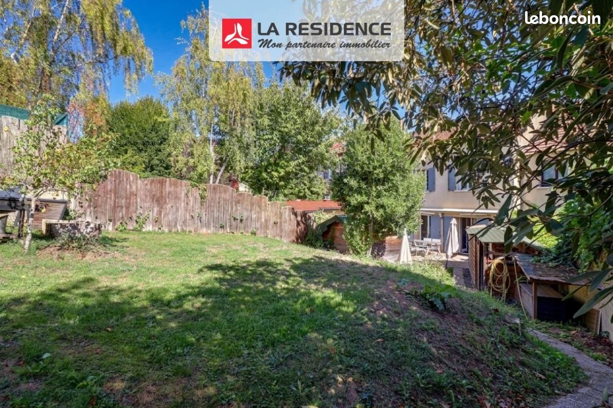 Maison 5 pièces 111 m² · à Maule · 111 m² · 360 000 €