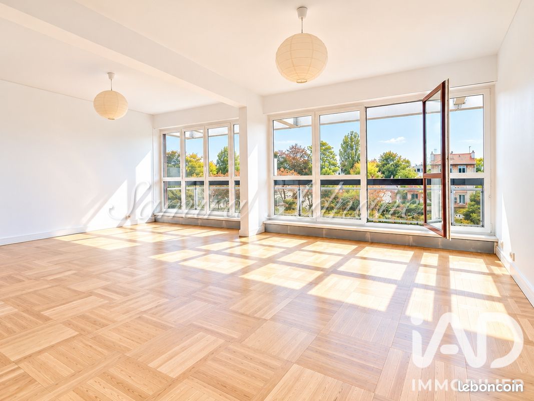 Appartement 3 pièces 85 m² · à Saint-Cloud · 85 m² · 450 000 €