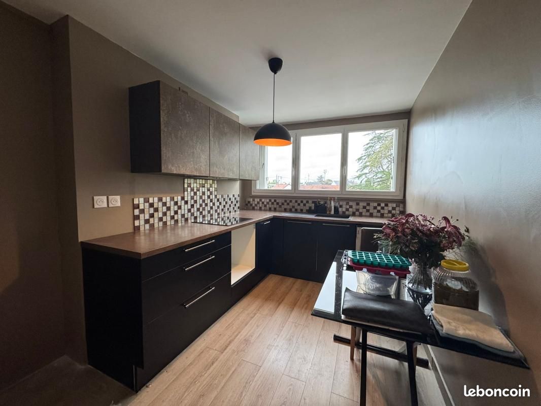Appartement 3 pièces 63 m² · à Fleury-les-Aubrais · 63,2 m² · 800 €/mois