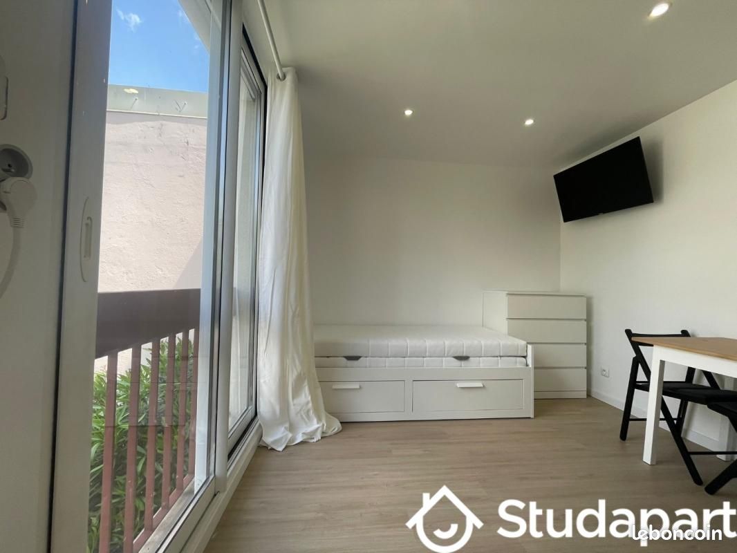 Appartement 1 pièce 18 m² · à Pontoise · 18 m² · 680 €/mois