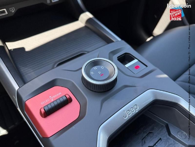 Jeep Compass 1.6 Turbo T4 225ch e-Hybrid Plug-in Summit BVR7 (image 16)