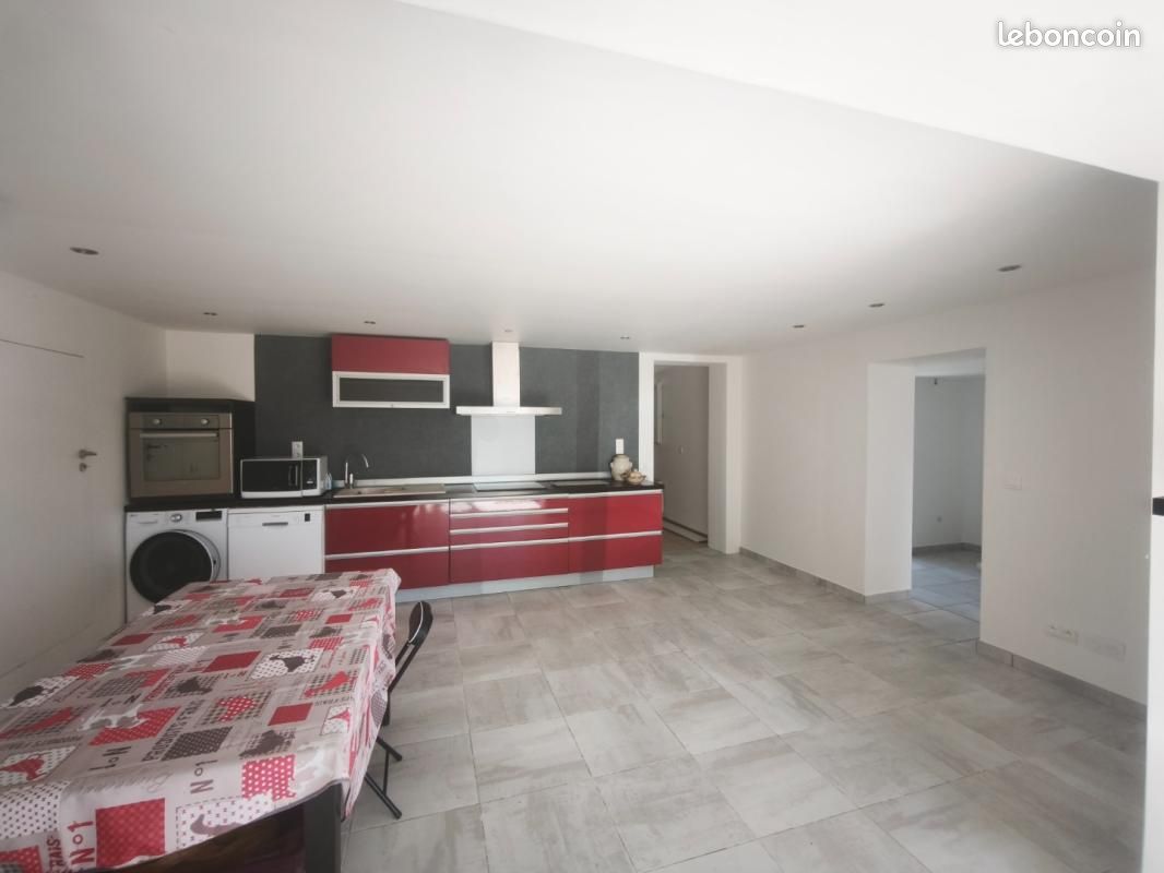 Propriété 9 pièces 205 m² (image 14)