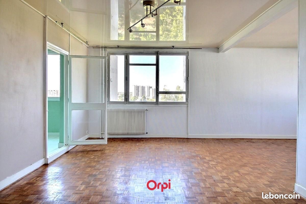 Appartement 4 pièces 82 m² · à Marseille · 82 m² · 190 000 €