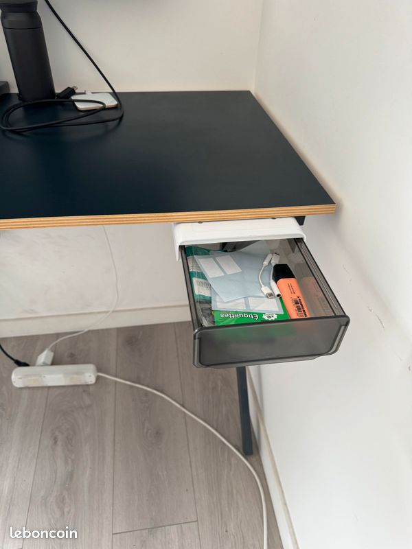 Bureau (image 4)