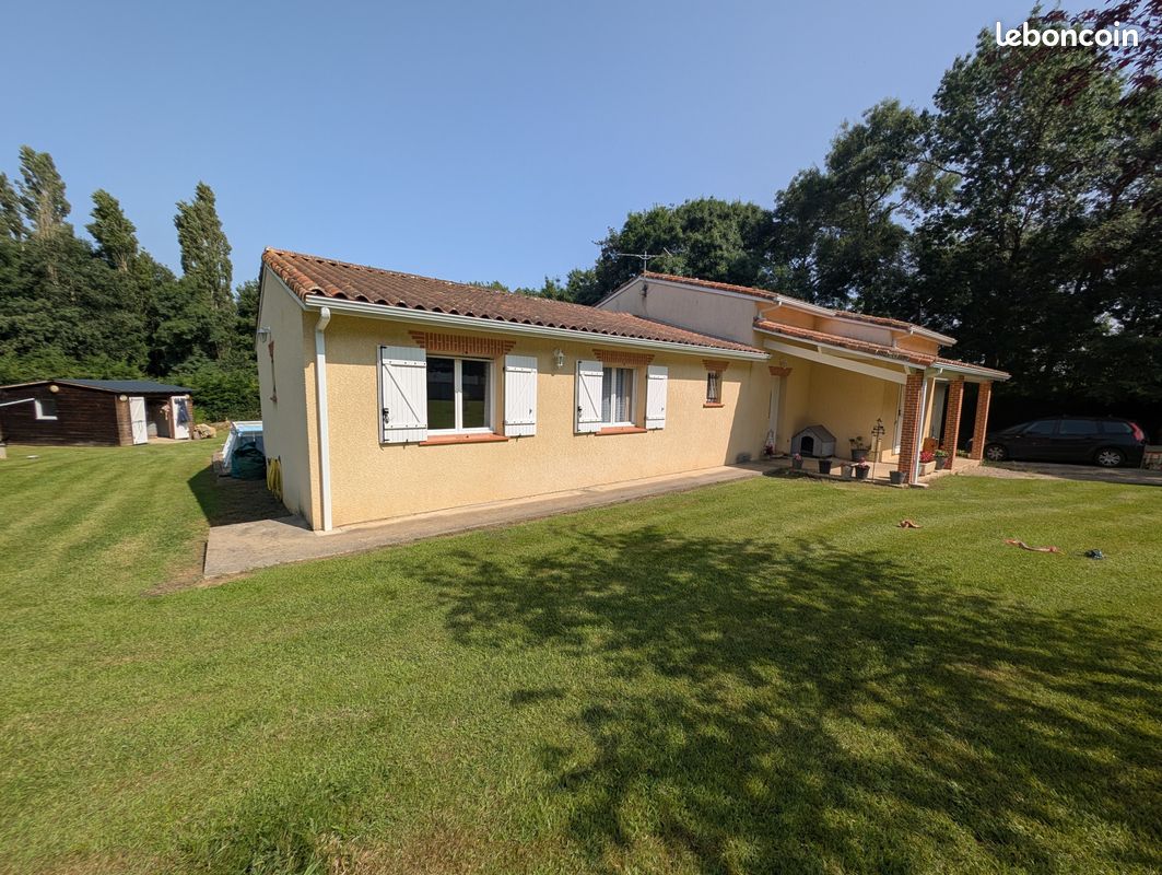 Maison 6 pièces 144 m² · à Sainte-Foy-de-Peyrolières · 144 m² · 325 000 €