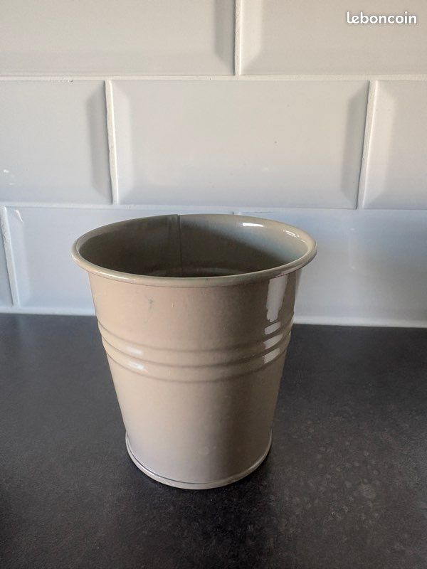 3 pots métalliques (image 3)