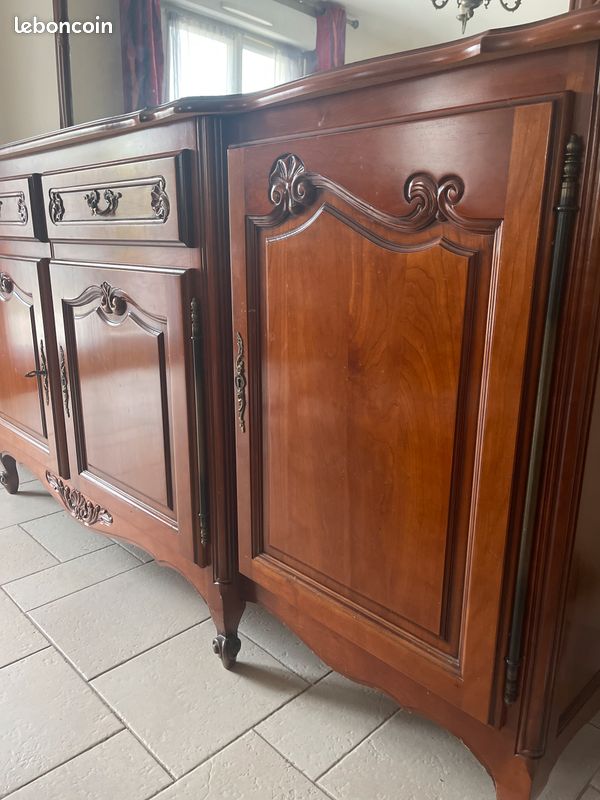 Buffet en merisier (image 1)