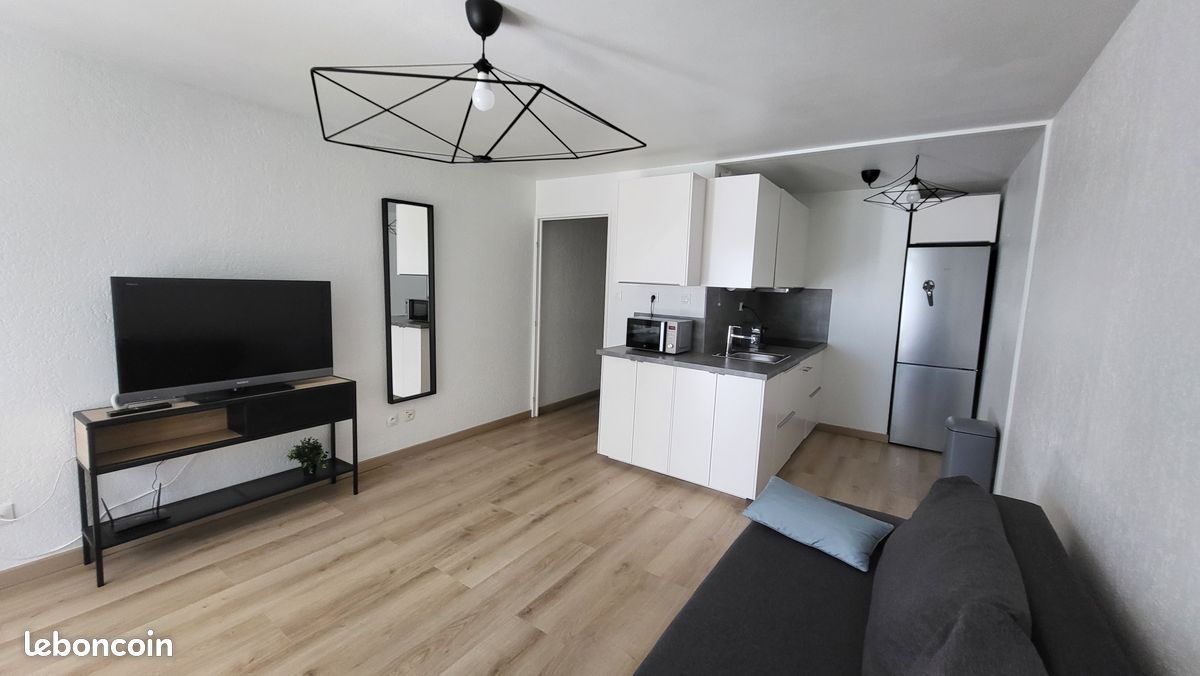 Appartement 2 pièces 50 m² · à Saint-Mandrier-sur-Mer · 50 m² · 820 €/mois