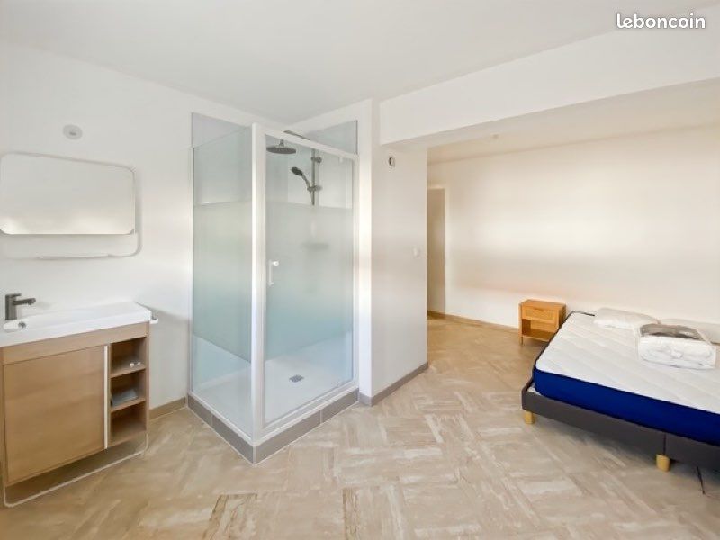 Maison a louer angouleme - 8 pièce(s) - 165 m2 - Surfyn